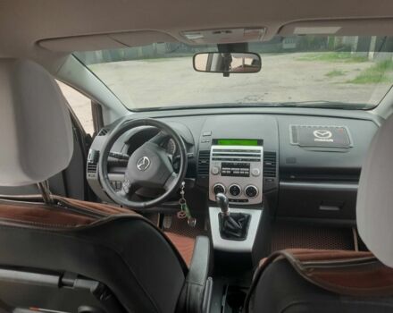 Сірий Мазда 5, об'ємом двигуна 2 л та пробігом 250 тис. км за 4650 $, фото 2 на Automoto.ua