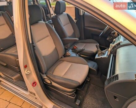 Серый Мазда 5, объемом двигателя 1.8 л и пробегом 236 тыс. км за 5499 $, фото 36 на Automoto.ua