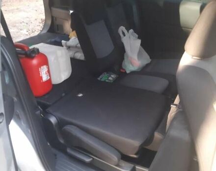 Серый Мазда 5, объемом двигателя 1.8 л и пробегом 287 тыс. км за 5600 $, фото 13 на Automoto.ua