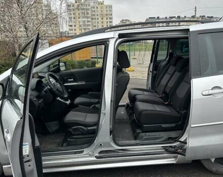 Сірий Мазда 5, об'ємом двигуна 2 л та пробігом 311 тис. км за 4300 $, фото 4 на Automoto.ua