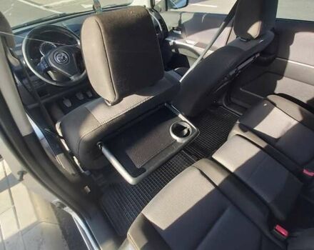 Серый Мазда 5, объемом двигателя 2 л и пробегом 200 тыс. км за 5400 $, фото 14 на Automoto.ua