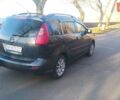 Серый Мазда 5, объемом двигателя 2 л и пробегом 296 тыс. км за 4500 $, фото 5 на Automoto.ua