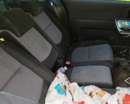 Сірий Мазда 5, об'ємом двигуна 2 л та пробігом 371 тис. км за 4600 $, фото 4 на Automoto.ua