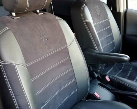 Сірий Мазда 5, об'ємом двигуна 2 л та пробігом 286 тис. км за 5400 $, фото 12 на Automoto.ua