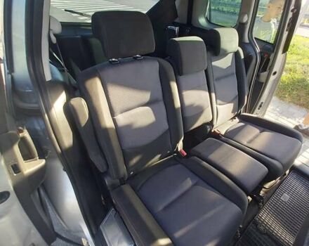 Серый Мазда 5, объемом двигателя 2 л и пробегом 200 тыс. км за 5400 $, фото 17 на Automoto.ua