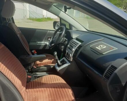 Сірий Мазда 5, об'ємом двигуна 2 л та пробігом 250 тис. км за 4650 $, фото 5 на Automoto.ua