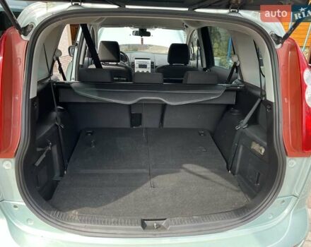 Серый Мазда 5, объемом двигателя 2 л и пробегом 190 тыс. км за 6300 $, фото 1 на Automoto.ua