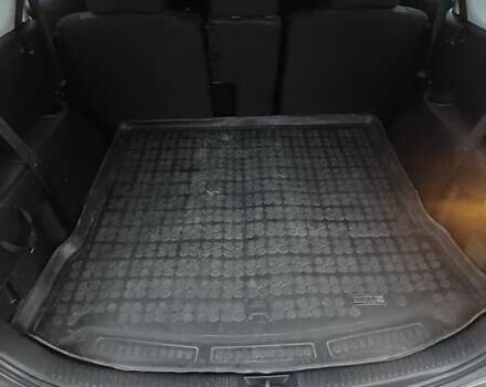 Серый Мазда 5, объемом двигателя 2 л и пробегом 184 тыс. км за 5500 $, фото 19 на Automoto.ua