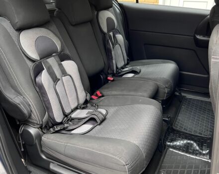 Серый Мазда 5, объемом двигателя 0 л и пробегом 244 тыс. км за 5000 $, фото 3 на Automoto.ua