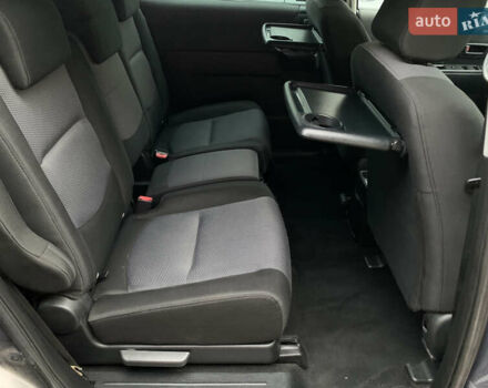 Серый Мазда 5, объемом двигателя 2 л и пробегом 248 тыс. км за 5500 $, фото 25 на Automoto.ua