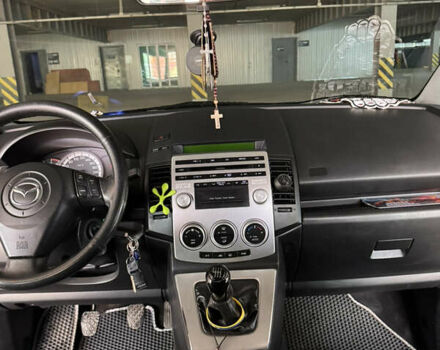 Серый Мазда 5, объемом двигателя 2 л и пробегом 336 тыс. км за 5800 $, фото 7 на Automoto.ua