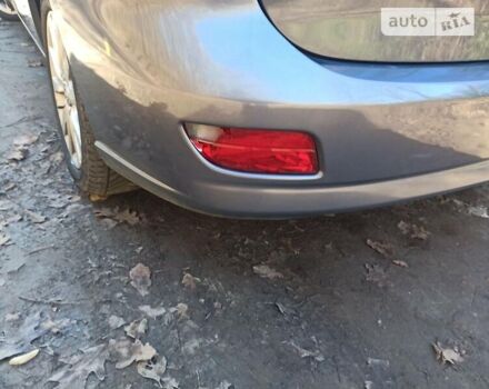 Сірий Мазда 5, об'ємом двигуна 2 л та пробігом 335 тис. км за 5000 $, фото 5 на Automoto.ua