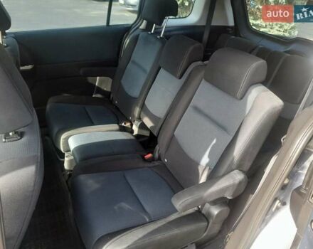 Серый Мазда 5, объемом двигателя 2 л и пробегом 226 тыс. км за 6500 $, фото 3 на Automoto.ua