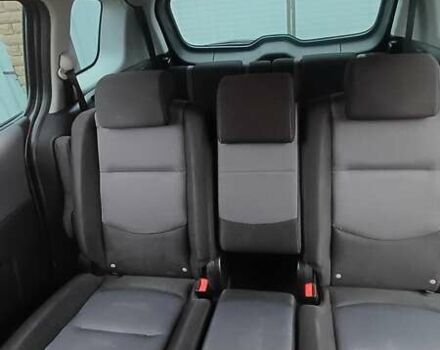 Серый Мазда 5, объемом двигателя 2 л и пробегом 184 тыс. км за 5500 $, фото 14 на Automoto.ua