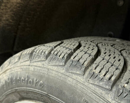 Сірий Мазда 5, об'ємом двигуна 1.8 л та пробігом 279 тис. км за 5300 $, фото 17 на Automoto.ua