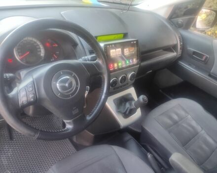 Серый Мазда 5, объемом двигателя 1.8 л и пробегом 200 тыс. км за 6200 $, фото 3 на Automoto.ua