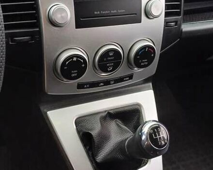 Серый Мазда 5, объемом двигателя 2 л и пробегом 184 тыс. км за 5500 $, фото 15 на Automoto.ua