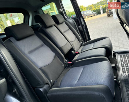 Серый Мазда 5, объемом двигателя 2 л и пробегом 256 тыс. км за 5599 $, фото 75 на Automoto.ua