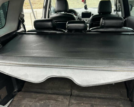 Серый Мазда 5, объемом двигателя 2 л и пробегом 377 тыс. км за 5500 $, фото 18 на Automoto.ua