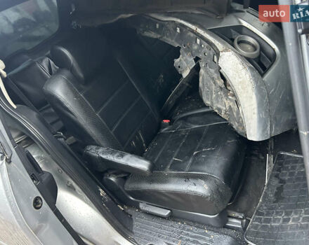 Сірий Мазда 5, об'ємом двигуна 2 л та пробігом 200 тис. км за 1500 $, фото 6 на Automoto.ua