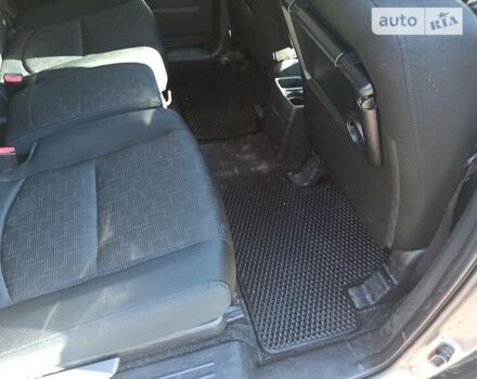 Сірий Мазда 5, об'ємом двигуна 2 л та пробігом 335 тис. км за 5000 $, фото 17 на Automoto.ua