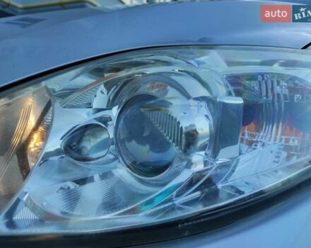 Серый Мазда 5, объемом двигателя 2 л и пробегом 255 тыс. км за 5200 $, фото 12 на Automoto.ua