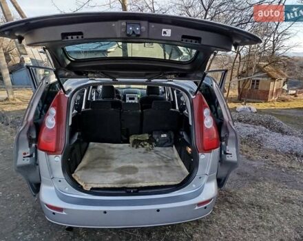 Серый Мазда 5, объемом двигателя 2 л и пробегом 222 тыс. км за 6300 $, фото 2 на Automoto.ua