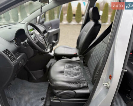 Сірий Мазда 5, об'ємом двигуна 2 л та пробігом 377 тис. км за 4900 $, фото 18 на Automoto.ua