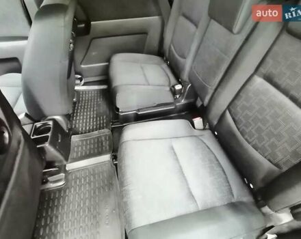 Серый Мазда 5, объемом двигателя 2 л и пробегом 200 тыс. км за 5000 $, фото 5 на Automoto.ua