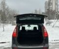 Серый Мазда 5, объемом двигателя 2 л и пробегом 236 тыс. км за 2600 $, фото 4 на Automoto.ua