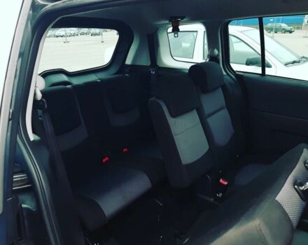 Серый Мазда 5, объемом двигателя 2 л и пробегом 199 тыс. км за 6200 $, фото 5 на Automoto.ua