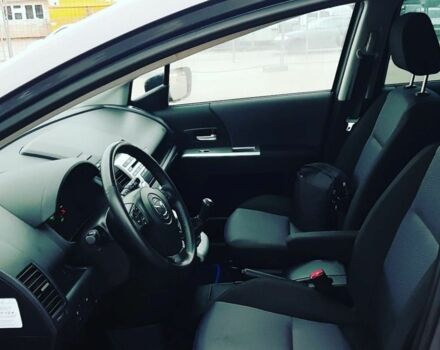 Серый Мазда 5, объемом двигателя 2 л и пробегом 199 тыс. км за 6200 $, фото 7 на Automoto.ua