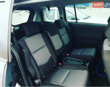 Мазда 5 2008 в Кривом Роге на Automoto.ua Серый Мазда 5, объемом двигателя 2 л и пробегом 199 тыс. км за 6500 $, фото 4 на Automoto.ua