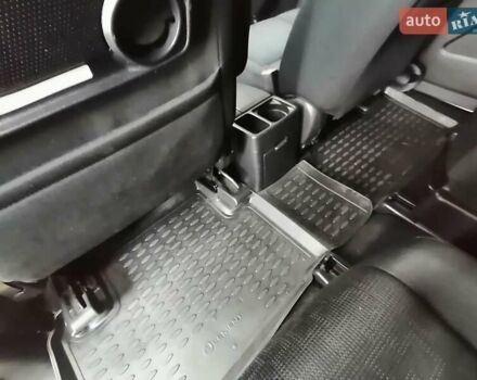 Серый Мазда 5, объемом двигателя 2 л и пробегом 200 тыс. км за 5000 $, фото 2 на Automoto.ua