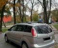 Серый Мазда 5, объемом двигателя 2 л и пробегом 200 тыс. км за 3700 $, фото 2 на Automoto.ua