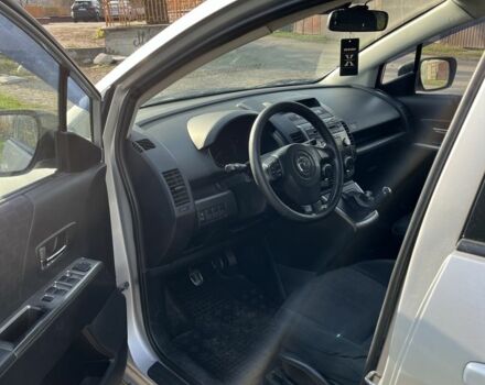 Серый Мазда 5, объемом двигателя 2 л и пробегом 268 тыс. км за 3300 $, фото 4 на Automoto.ua
