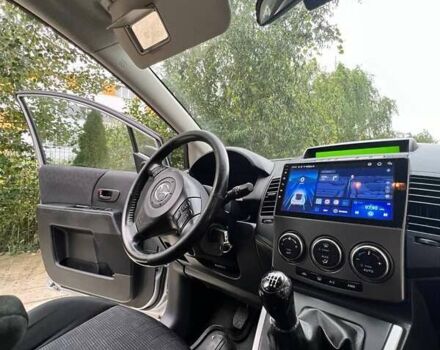 Серый Мазда 5, объемом двигателя 2 л и пробегом 273 тыс. км за 5200 $, фото 2 на Automoto.ua