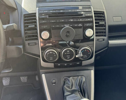 Серый Мазда 5, объемом двигателя 2 л и пробегом 177 тыс. км за 7500 $, фото 24 на Automoto.ua