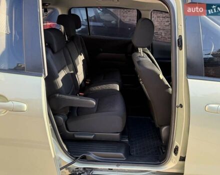 Серый Мазда 5, объемом двигателя 2 л и пробегом 237 тыс. км за 5400 $, фото 9 на Automoto.ua