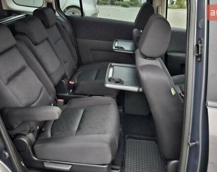 Серый Мазда 5, объемом двигателя 2 л и пробегом 193 тыс. км за 6950 $, фото 79 на Automoto.ua