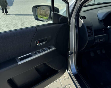 Серый Мазда 5, объемом двигателя 2 л и пробегом 177 тыс. км за 7500 $, фото 46 на Automoto.ua