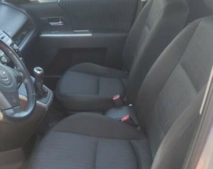 Серый Мазда 5, объемом двигателя 2 л и пробегом 282 тыс. км за 6100 $, фото 6 на Automoto.ua