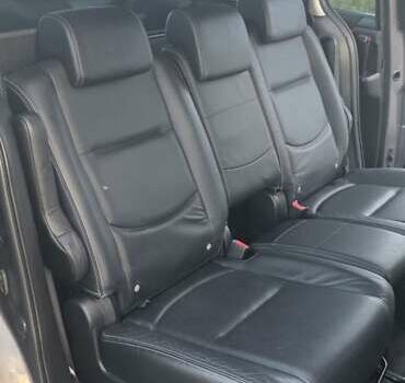 Сірий Мазда 5, об'ємом двигуна 2 л та пробігом 236 тис. км за 6700 $, фото 10 на Automoto.ua