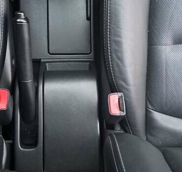 Сірий Мазда 5, об'ємом двигуна 2 л та пробігом 236 тис. км за 6700 $, фото 13 на Automoto.ua