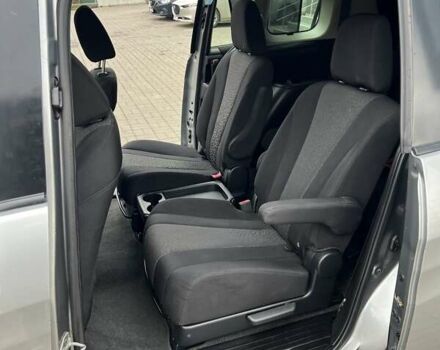 Серый Мазда 5, объемом двигателя 2.5 л и пробегом 170 тыс. км за 7800 $, фото 16 на Automoto.ua