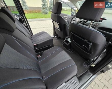 Серый Мазда 5, объемом двигателя 2 л и пробегом 280 тыс. км за 6650 $, фото 27 на Automoto.ua