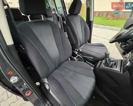 Серый Мазда 5, объемом двигателя 2 л и пробегом 280 тыс. км за 6650 $, фото 26 на Automoto.ua