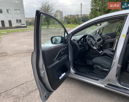 Сірий Мазда 5, об'ємом двигуна 1.6 л та пробігом 244 тис. км за 7100 $, фото 23 на Automoto.ua