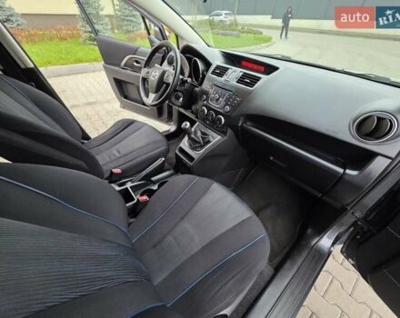 Серый Мазда 5, объемом двигателя 2 л и пробегом 280 тыс. км за 6650 $, фото 24 на Automoto.ua