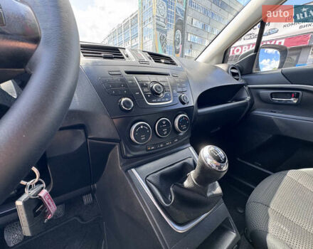 Серый Мазда 5, объемом двигателя 2 л и пробегом 196 тыс. км за 11000 $, фото 47 на Automoto.ua